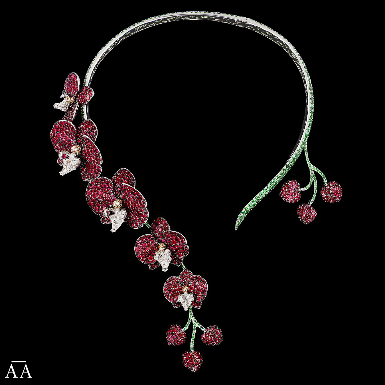 Diamond Orchidee Necklace