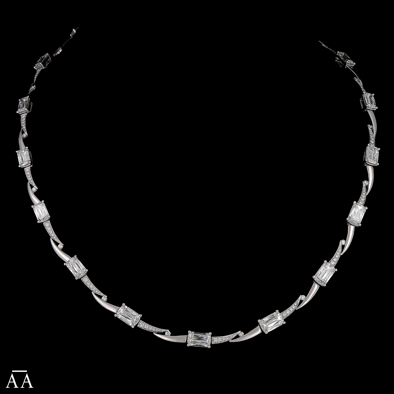 ASHOKA Line Necklace
