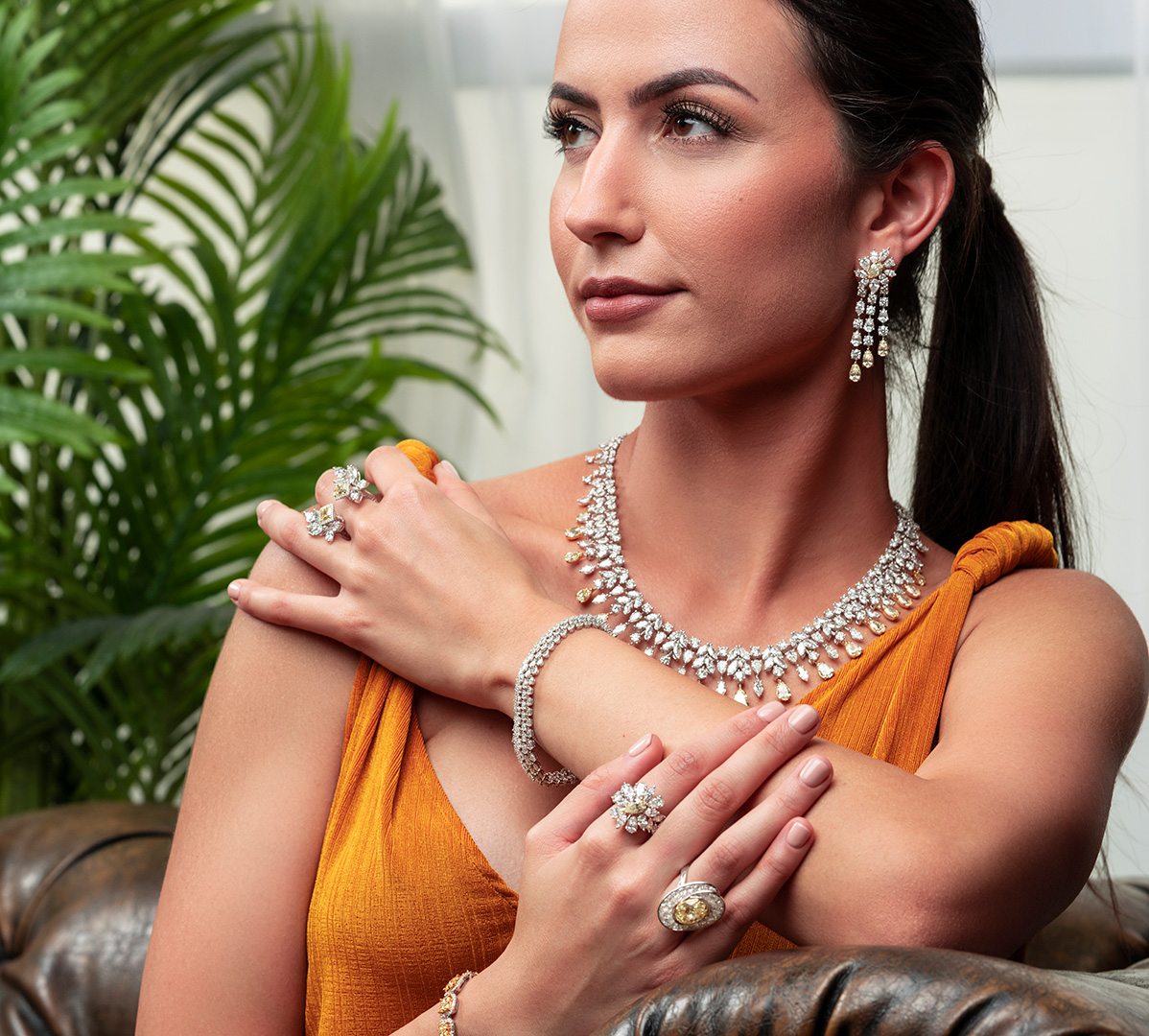 Instagram photo by Dhakan Dubai Mall  Aug 6 2015 at 251pm UTC  White diamond  earrings Earrings Diamond earrings